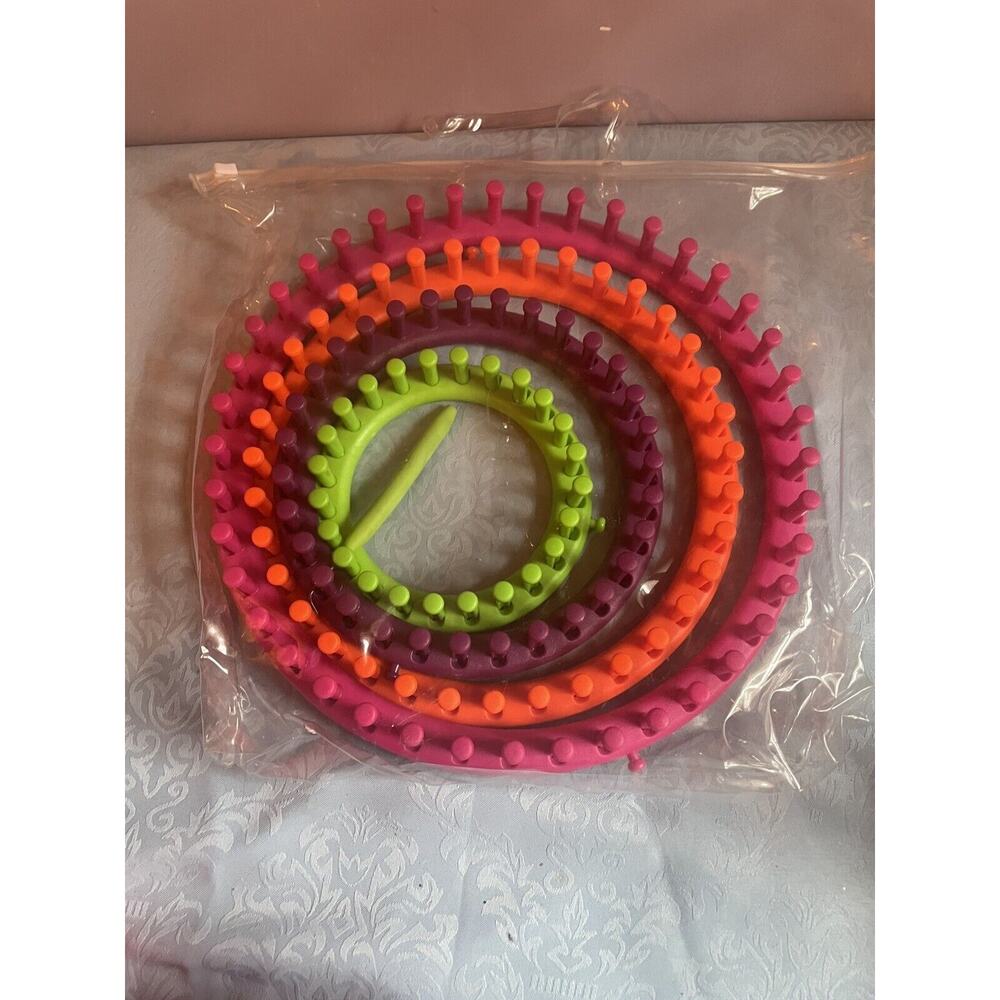 Round Knitting Loom Set